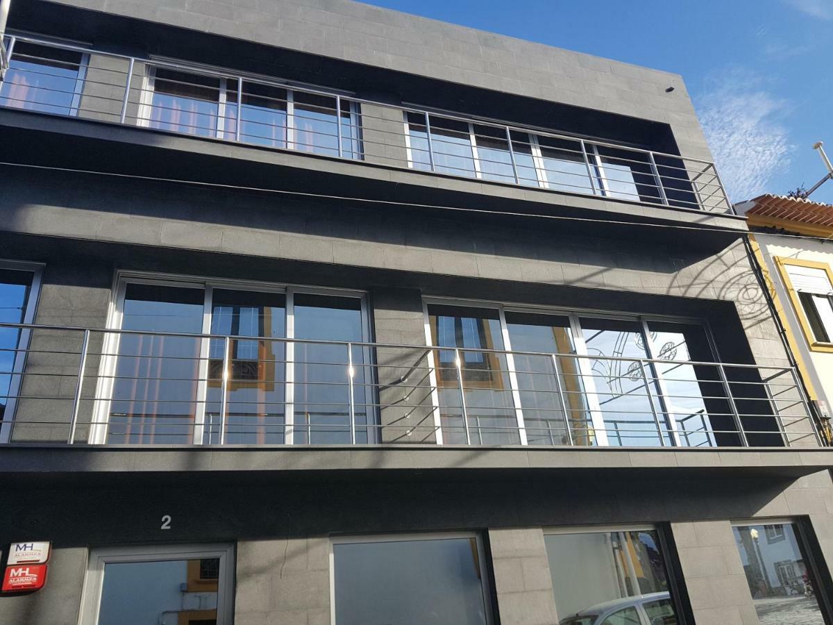 Black House Прая-да-Віторія Екстер'єр фото